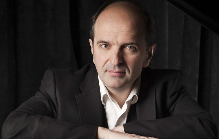 Denis Pascal pianiste participe au festival Tons Voisins 2021 à Albi.