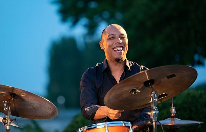 Donald Kontamanou à la batterie